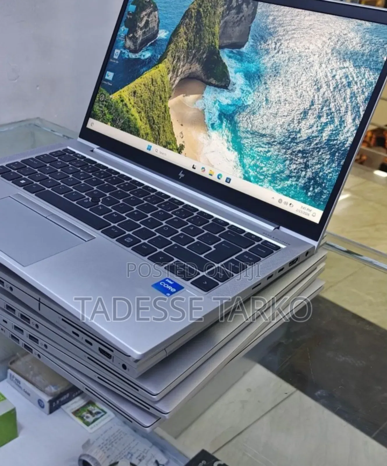 New Laptop HP EliteBook 830 G8 16GB Intel Core i5 SSD 512GB