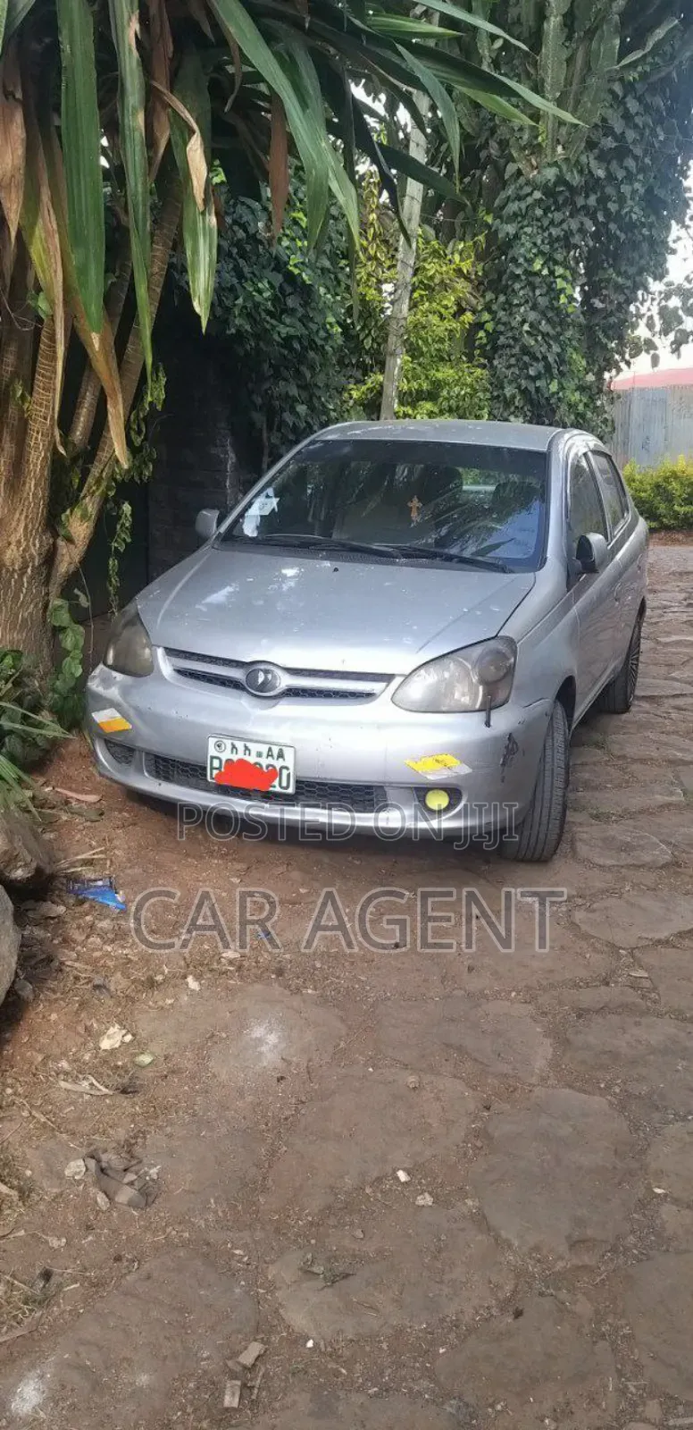 Toyota Platz 2003 Silver