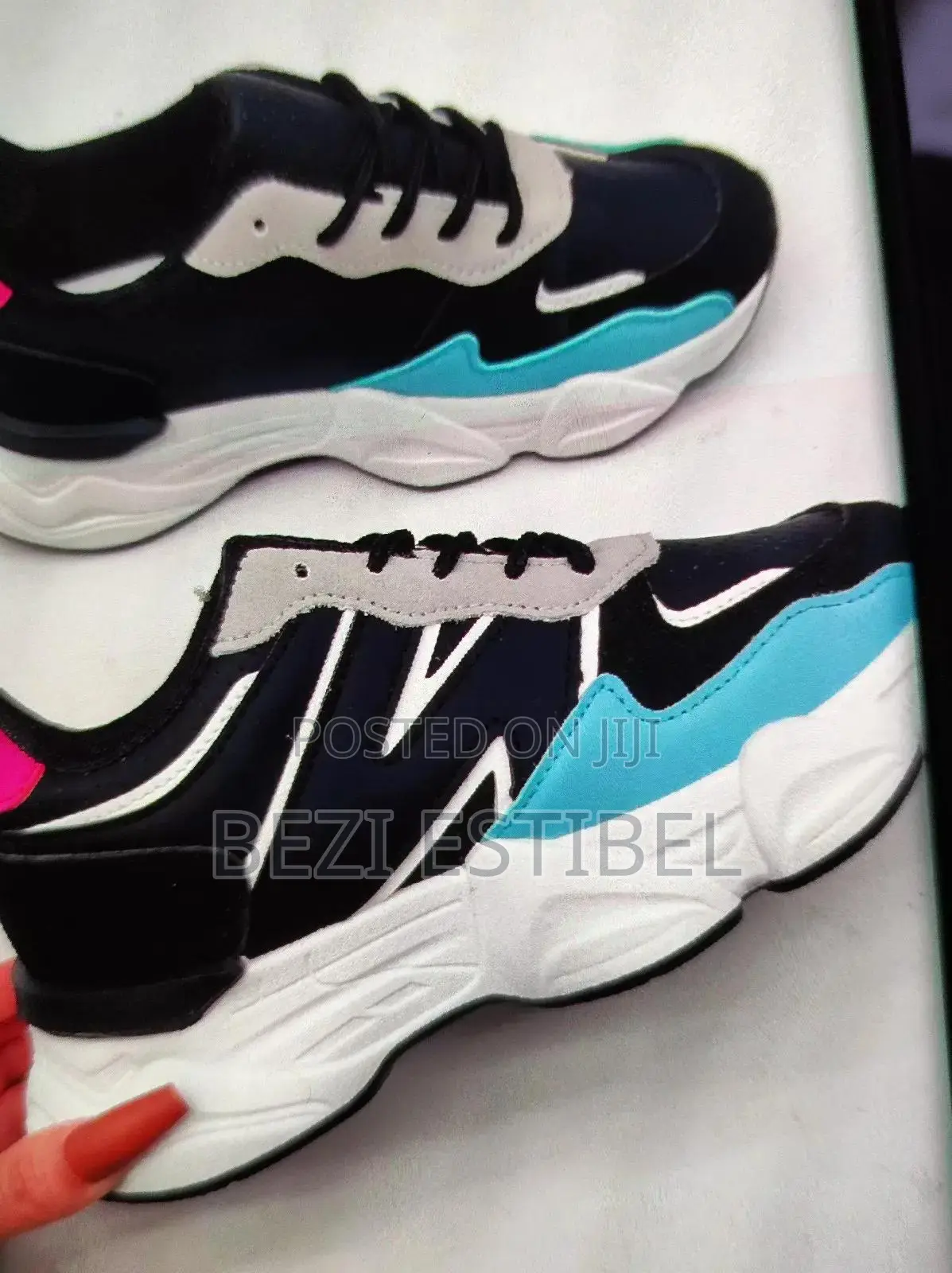 Casual Sneakers