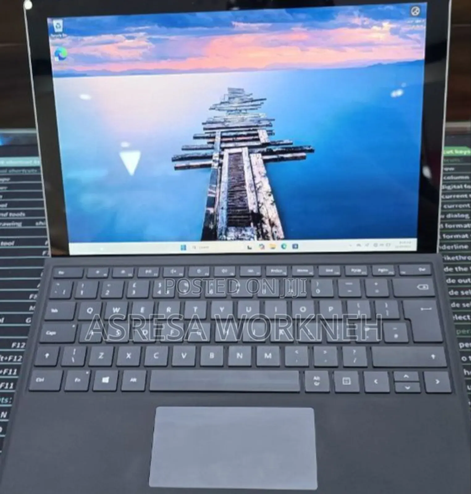 New Laptop Microsoft Surface Pro 7 8GB Intel Core i5 SSD 256GB