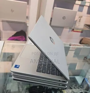 New Laptop HP OmniBook 5 Flip 16GB Intel Core i7 SSD 512GB