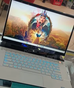 New Laptop Alienware M15 r3 8GB Intel Core i7 SSD 1T
