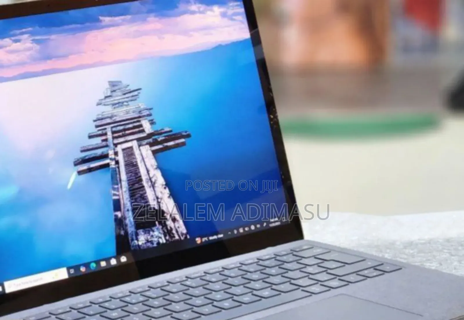 New Laptop Microsoft Surface 8GB Intel Core i5 SSD 512GB