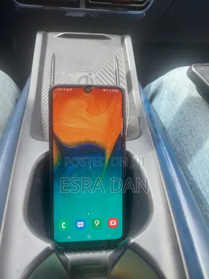 Samsung Galaxy A30 64 GB Black