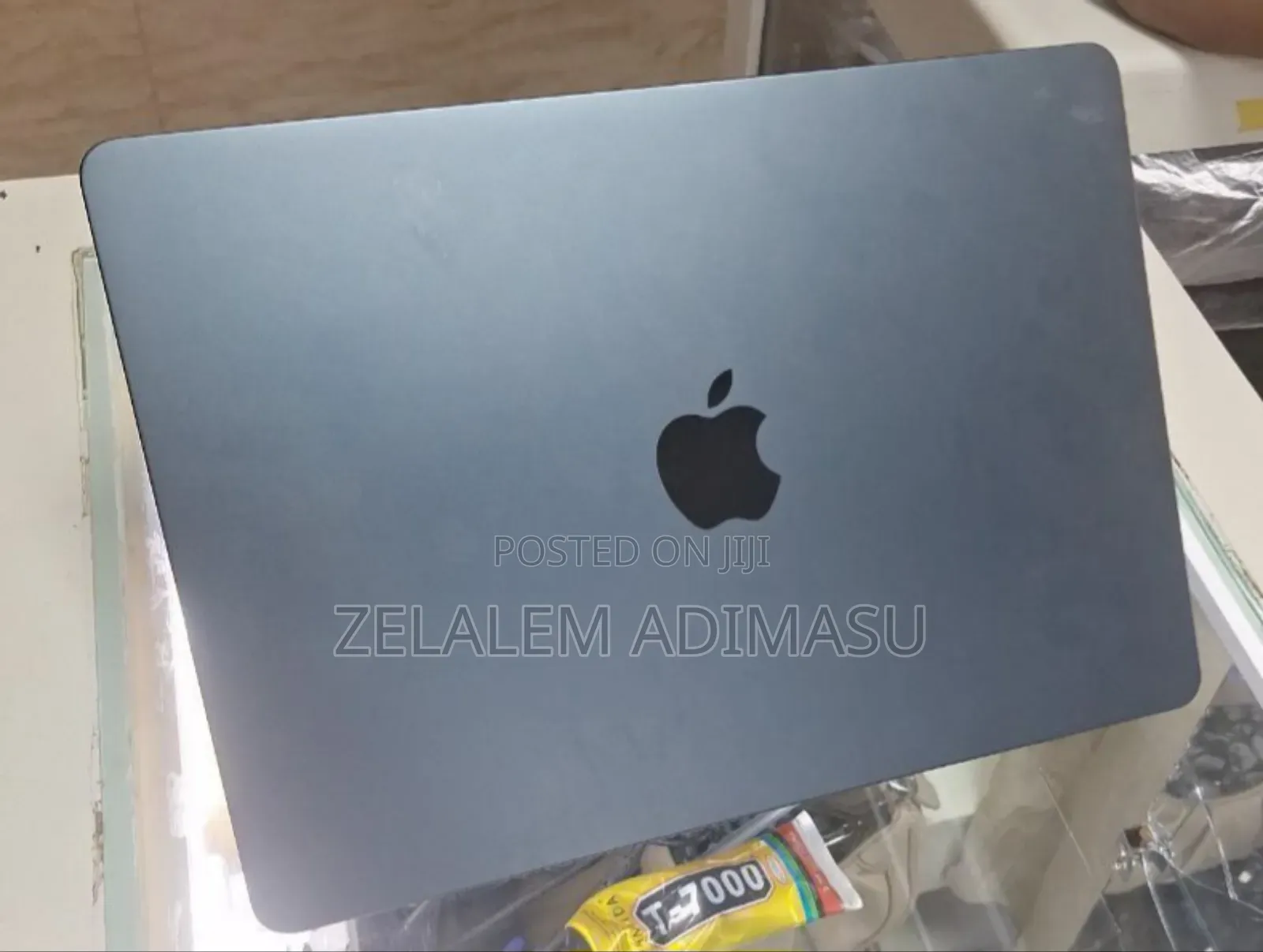 New Laptop Apple MacBook Air 2025 M4 13-inch 16GB Apple M4 SSD 256GB