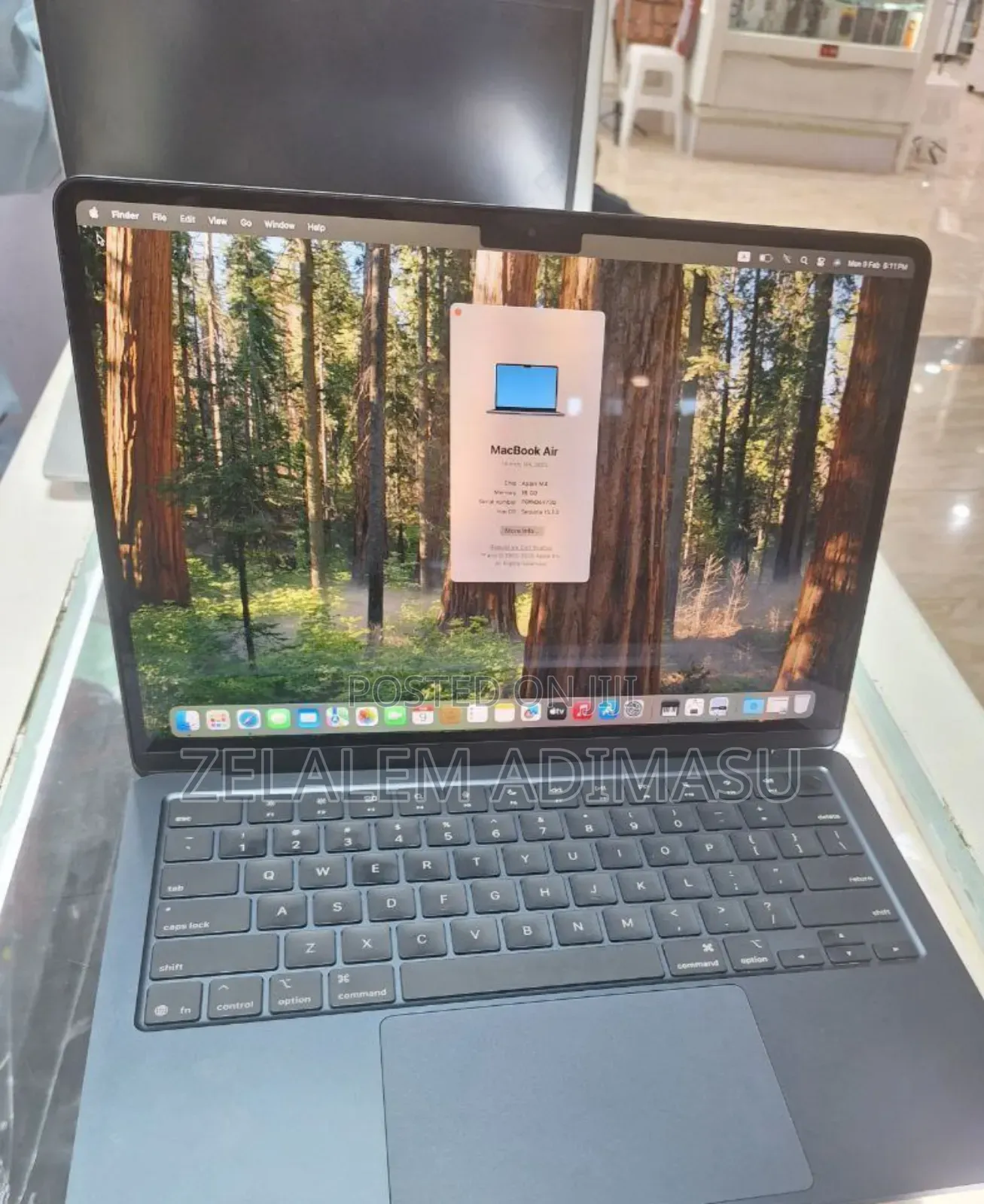 New Laptop Apple MacBook Air 2025 M4 13-inch 16GB Apple M4 SSD 256GB