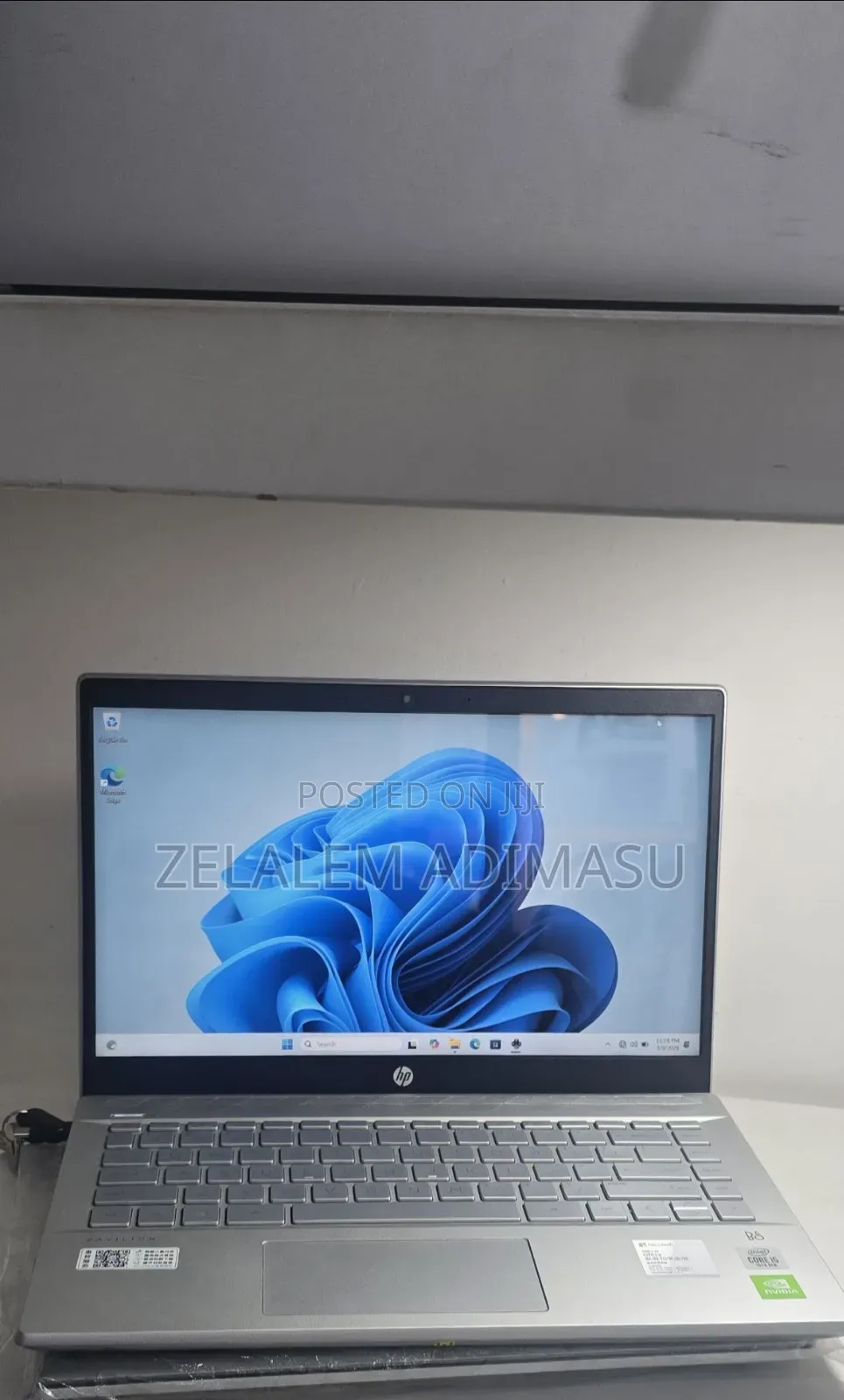 New Laptop HP Pavilion 15 8GB Intel Core i5 SSD 512GB