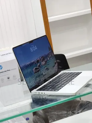 New Laptop Apple MacBook Pro M1 16GB Apple M1 Pro SSD 512GB