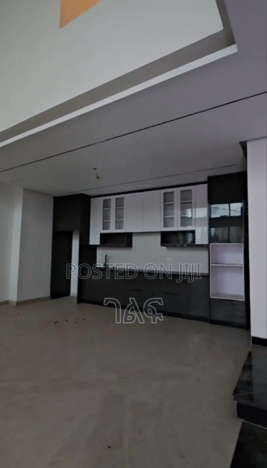 Furnished 8bdrm House in መገናኛ እግዚአብሔር ዓብ አካባቢ, Bole for sale