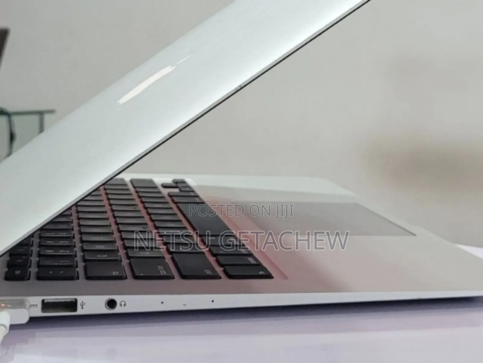 New Laptop Apple MacBook 2014 8GB Intel Core i7 SSD 512GB