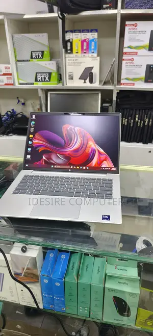 New Laptop HP ProBook 440 G10 8GB Intel Core Ultra 5 SSD 512GB