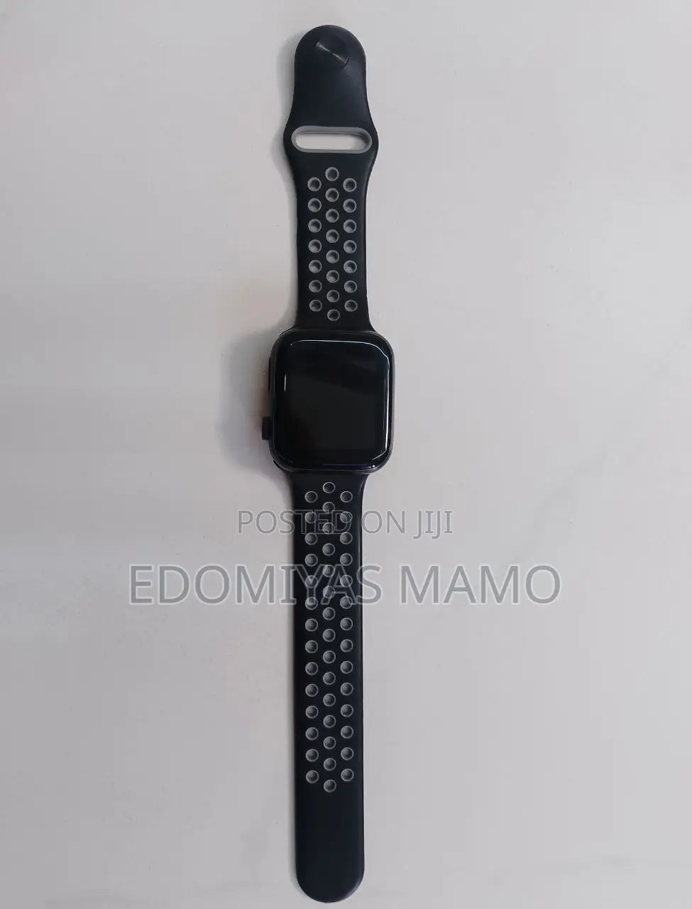 Smart Watch – Clean, Battery Strong, Sport Design