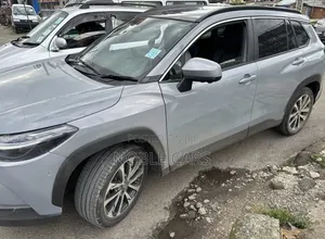 Toyota Corolla Cross Hybrid 2024 Gray