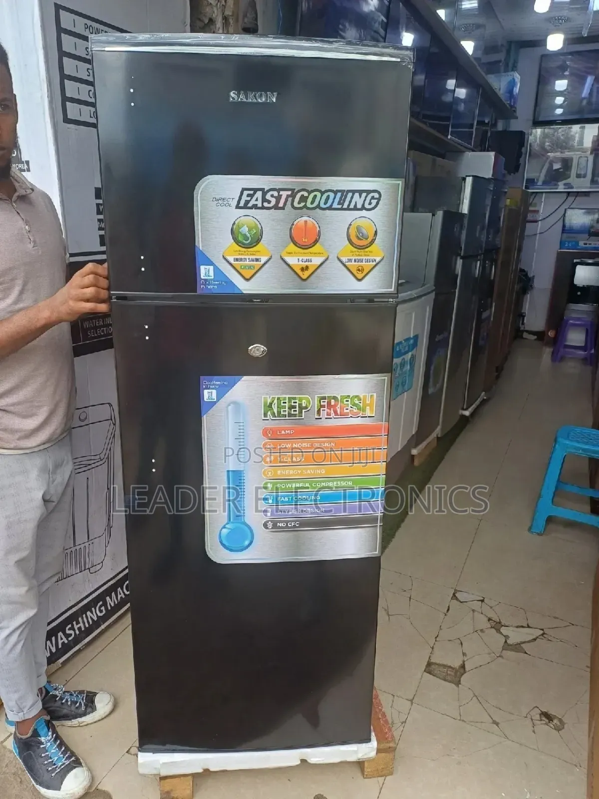 Sakon Refrigerator 310 Liter