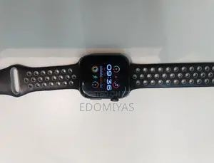 Smart Watch – Clean, Battery Strong, Sport Design