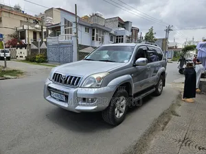 Toyota Land Cruiser Prado 2.7 5dr 2004 Silver
