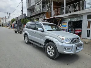 Toyota Land Cruiser Prado 2.7 5dr 2004 Silver