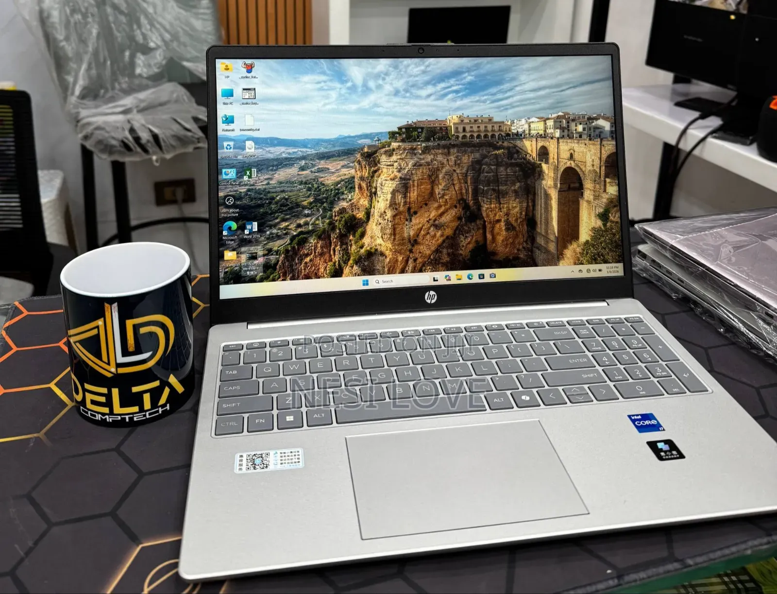 New Laptop HP Stream Notebook 16GB Intel Core i7 SSD 1T