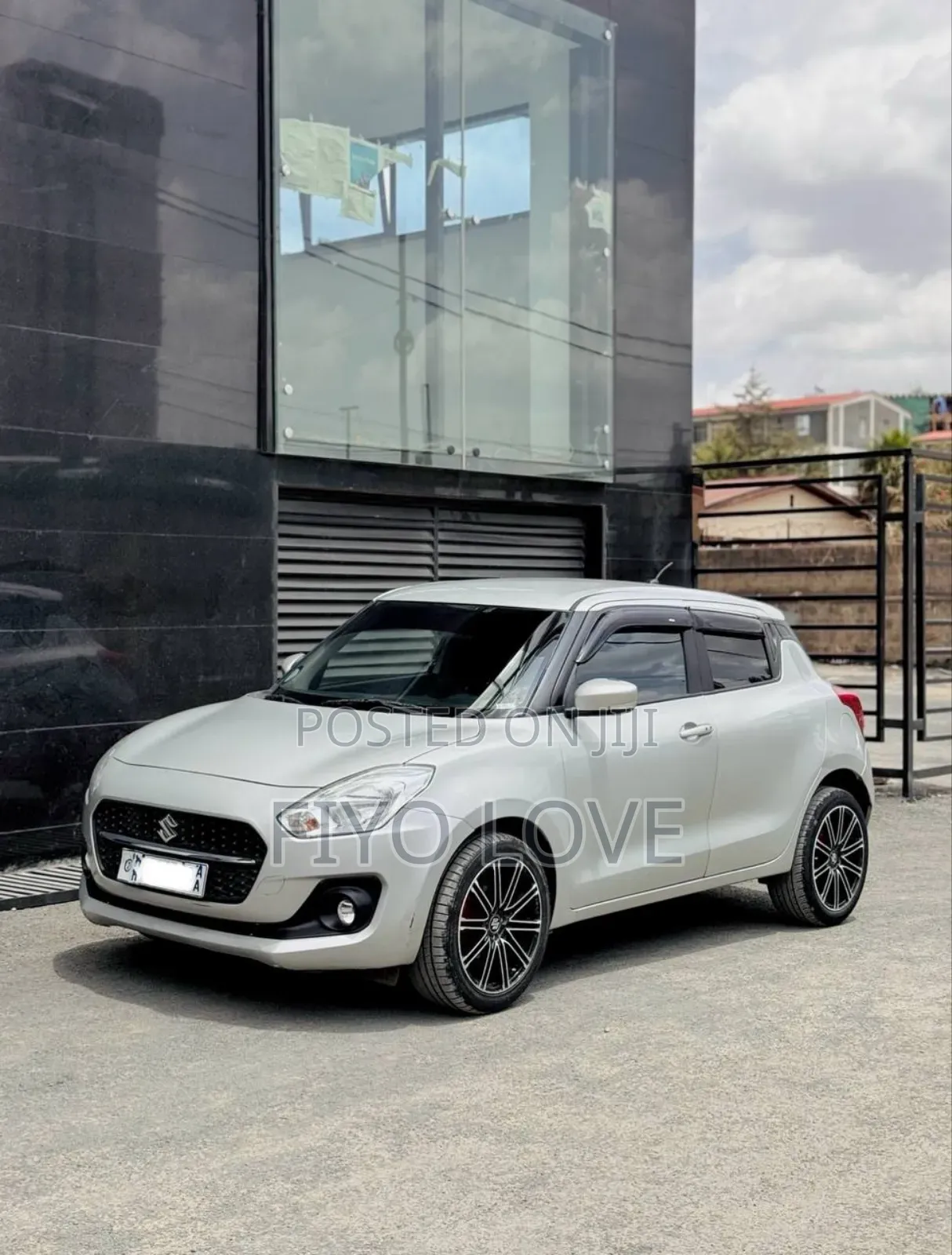 Suzuki Swift 2021 White