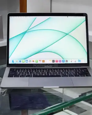 New Laptop Apple MacBook Pro 2019 16GB Intel Core i7 SSD 1T