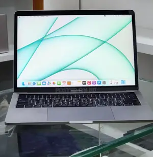 New Laptop Apple MacBook Pro 2019 16GB Intel Core i7 SSD 1T