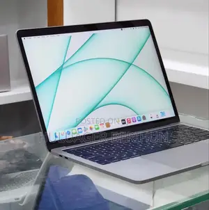 New Laptop Apple MacBook Pro 2019 16GB Intel Core i7 SSD 1T