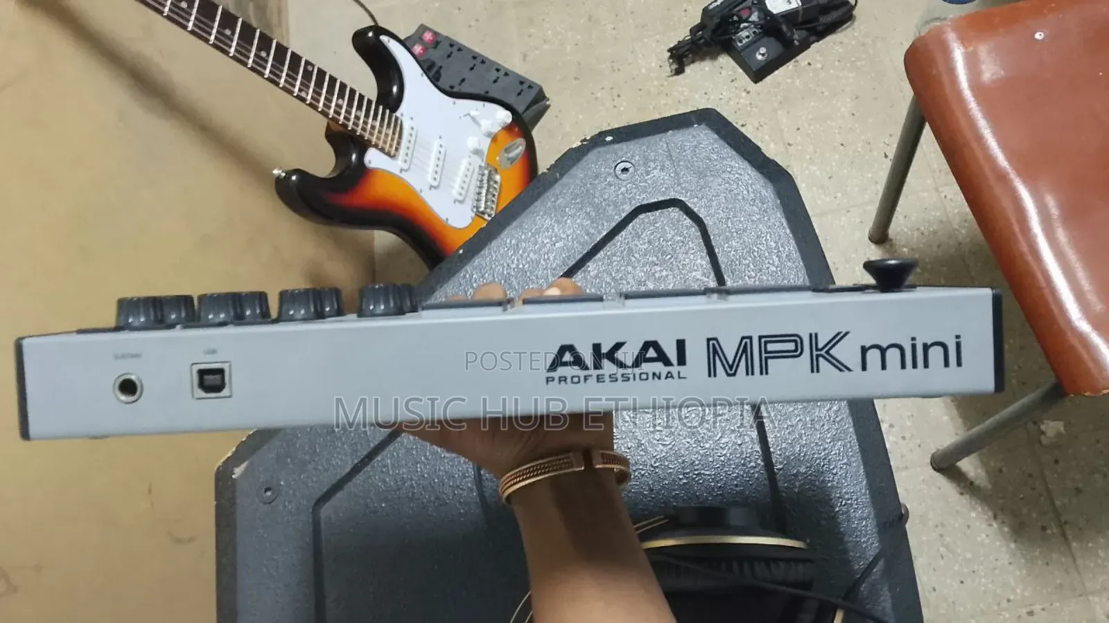 Akai MPK Midi Keyboard