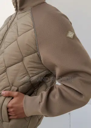 Modern Men’S Lightweight Jacket
