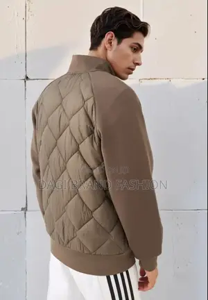 Modern Men’S Lightweight Jacket