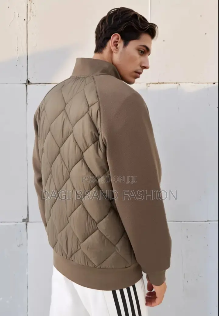 Modern Men’S Lightweight Jacket