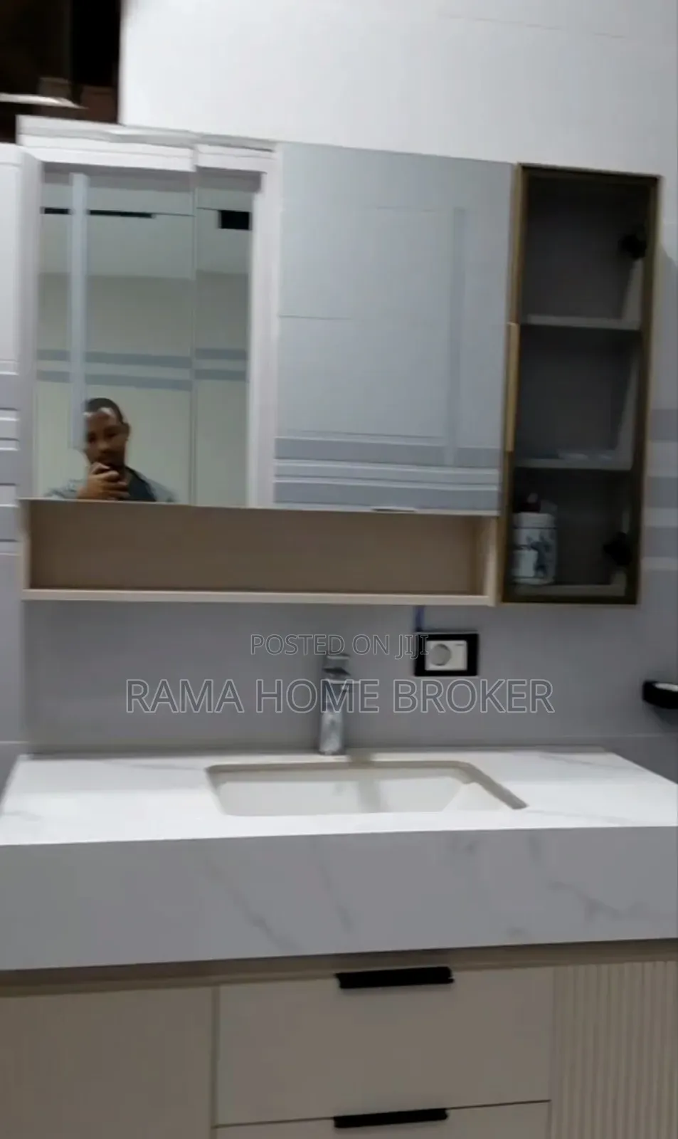 Furnished 3bdrm Apartment in ሰሚት አካባቢ, Yeka for sale