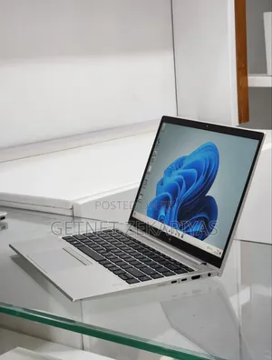 New Laptop HP EliteBook 840 G8 16GB AMD Ryzen 5 SSD 512GB