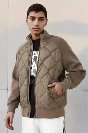 Modern Men’S Lightweight Jacket