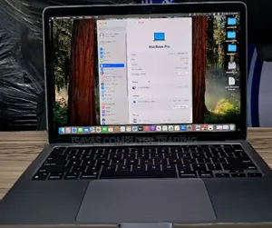 New Laptop Apple MacBook Pro M1 8GB Apple M1 SSD 256GB