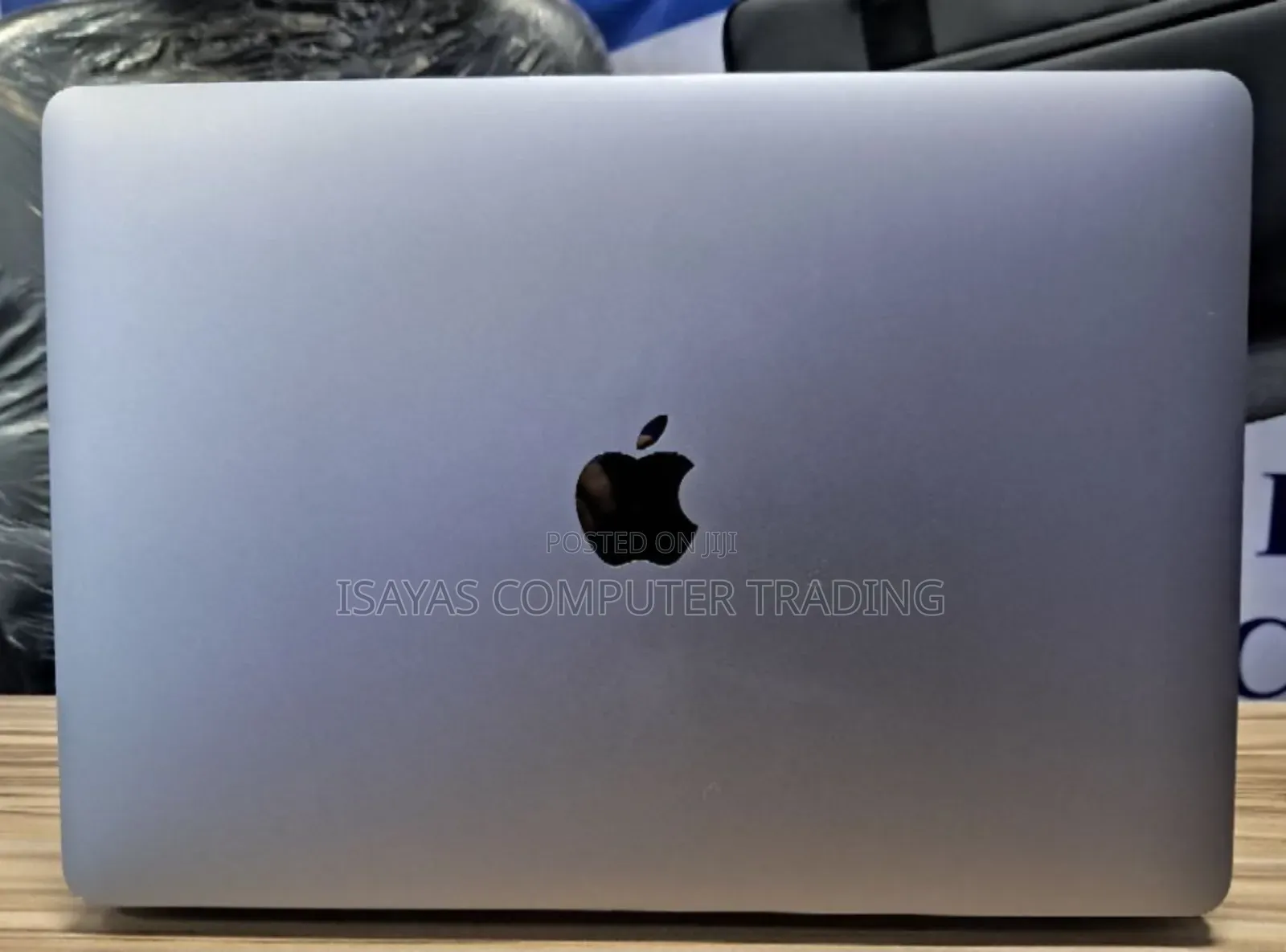 New Laptop Apple MacBook Pro M1 8GB Apple M1 SSD 256GB