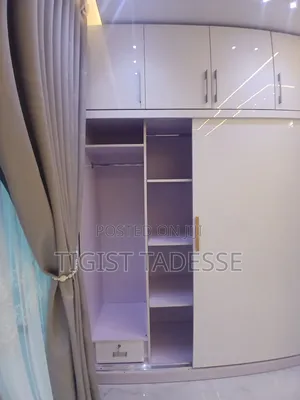 Closet(ቁም ሳጥን )Done by Uv Board ተንሸራታች በር