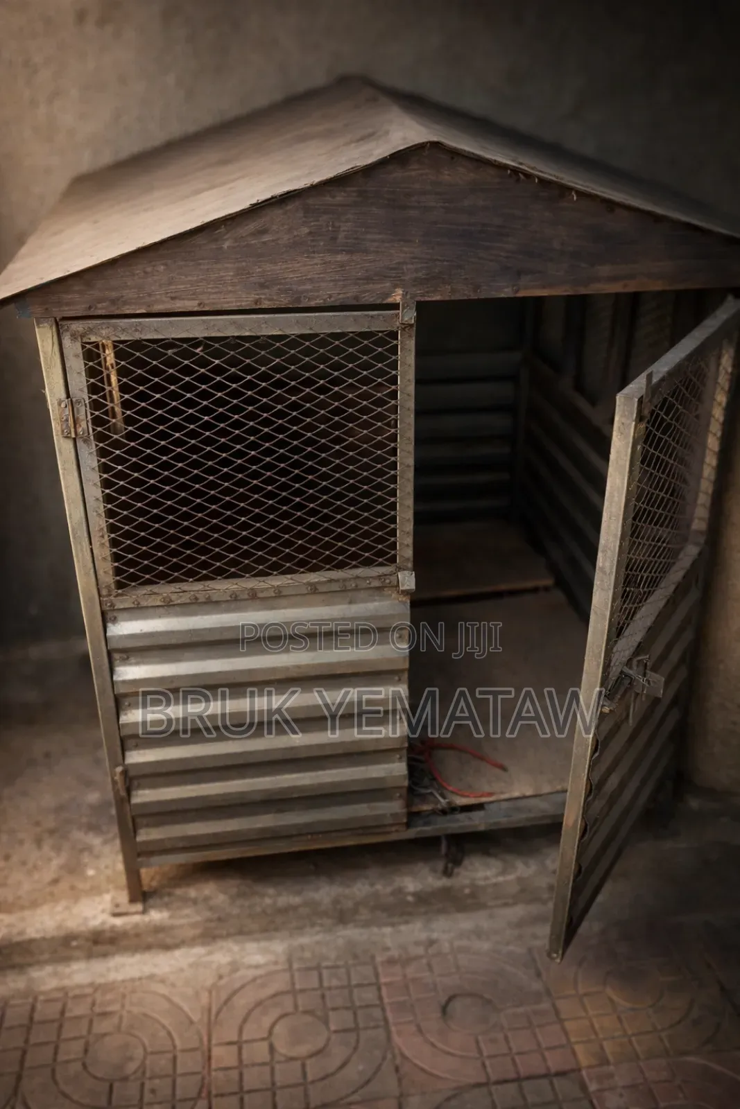 Doghouse for Sell