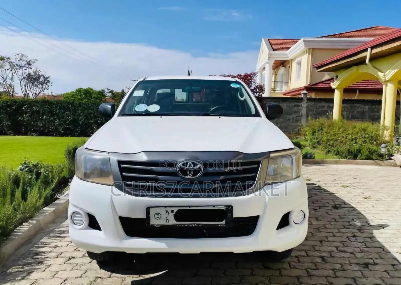 Toyota Hilux 2.5 D-4D 4X4 SRX 2012 White