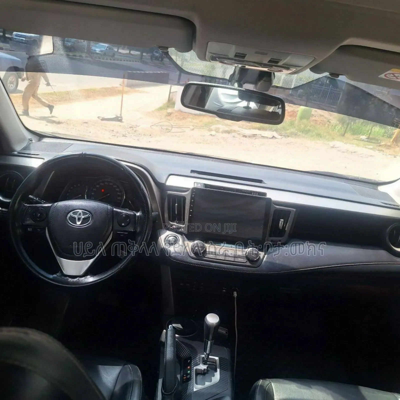 Toyota RAV4 2015 Pink