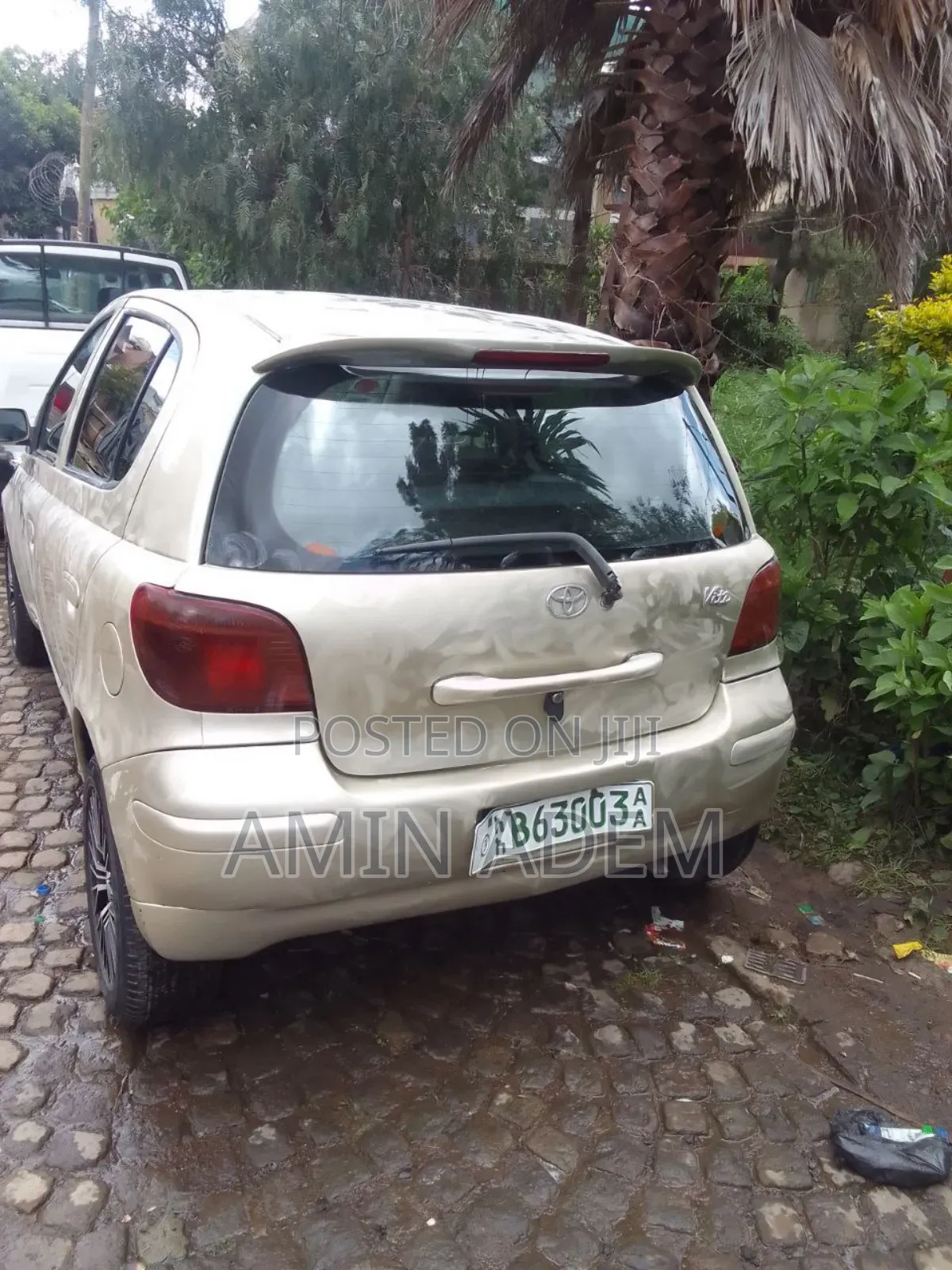 Toyota Vitz 2002 Silver