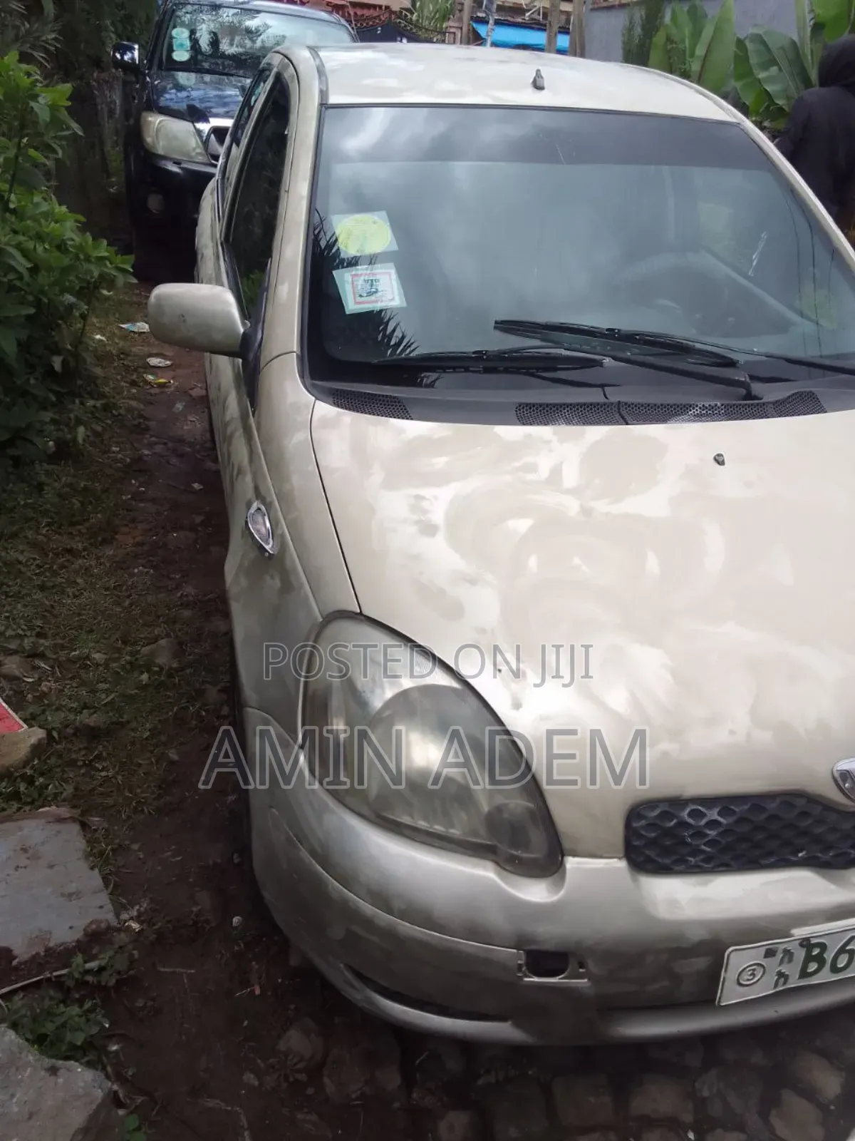 Toyota Vitz 2002 Silver