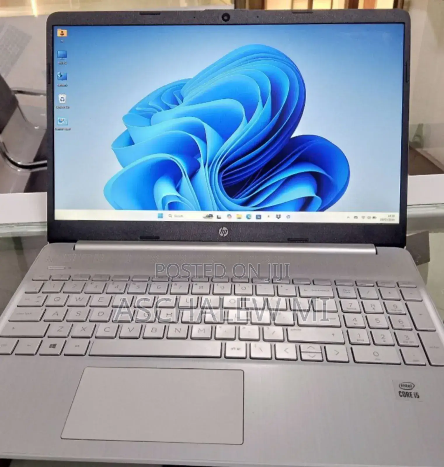 New Laptop HP Stream Notebook 8GB Intel Core i5 SSD 256GB