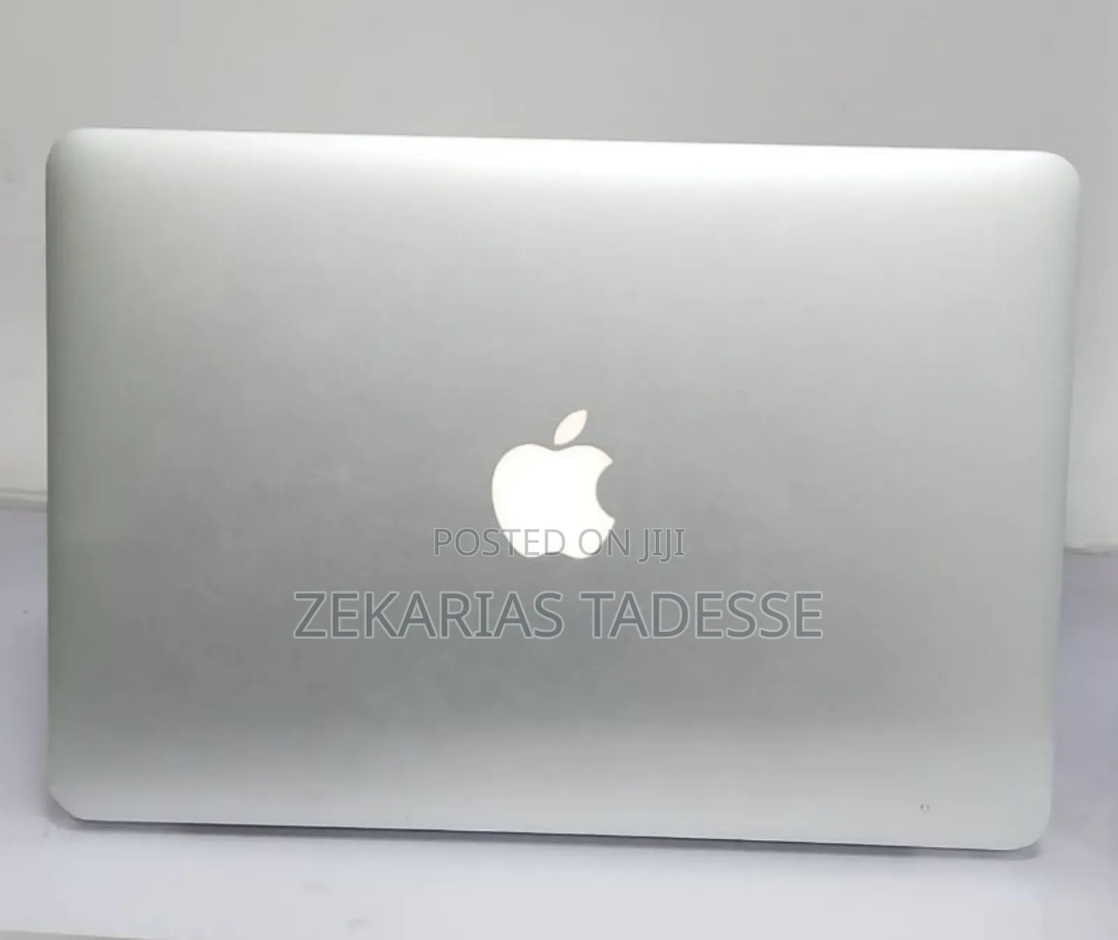 New Laptop Apple MacBook Pro 2015 8GB Intel Core i5 SSD 128GB
