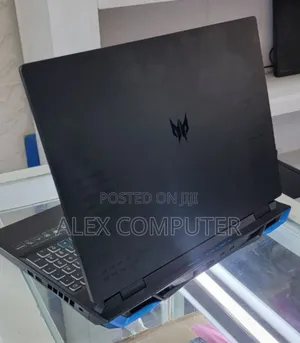 New Laptop Acer Predator Helios Neo 16 16GB Intel Core i7 SSD 1T