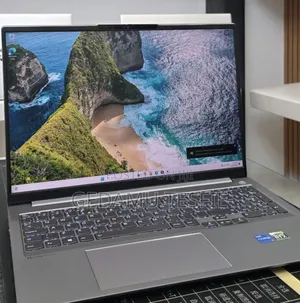 New Laptop Lenovo 16GB Intel Core i5 SSD 512GB