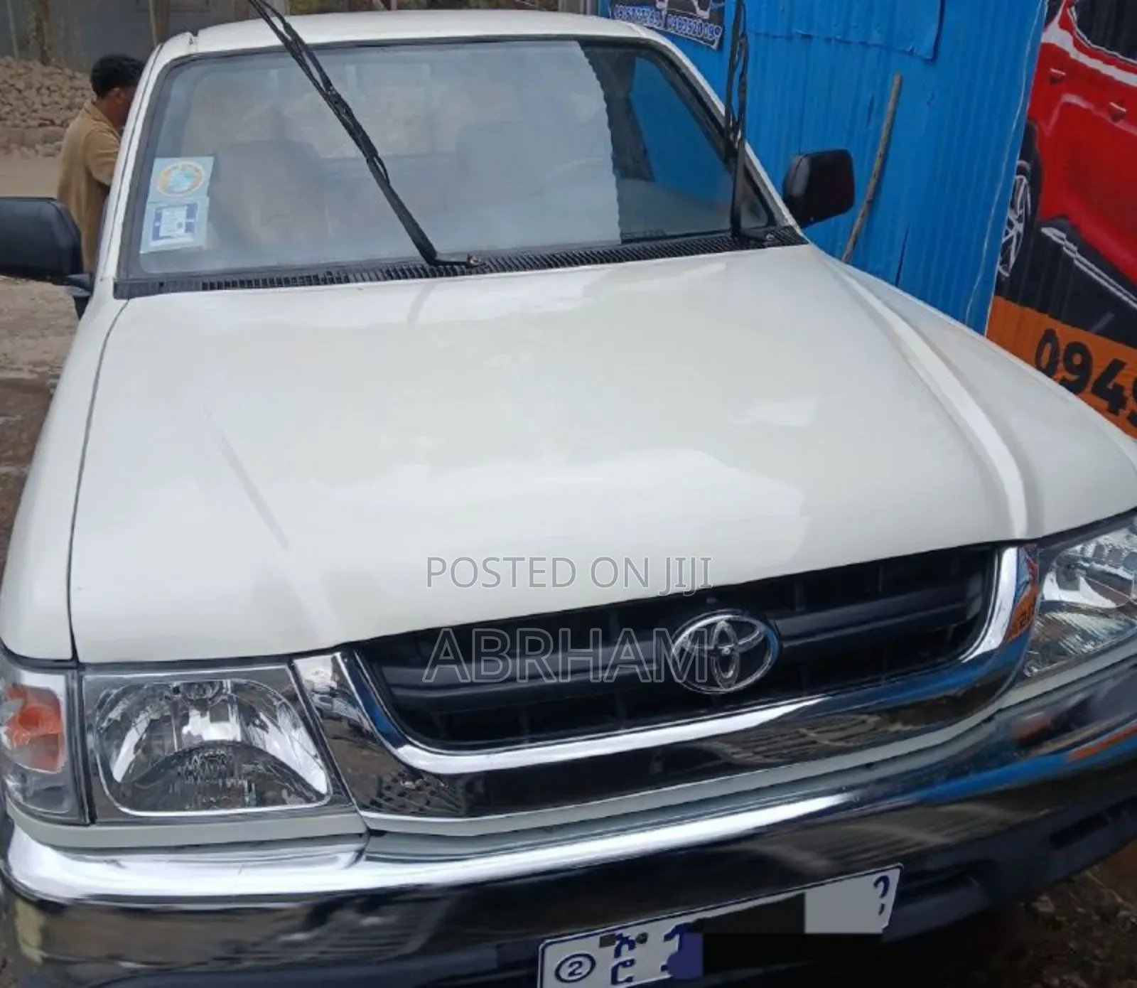 Toyota Hilux 2003 White