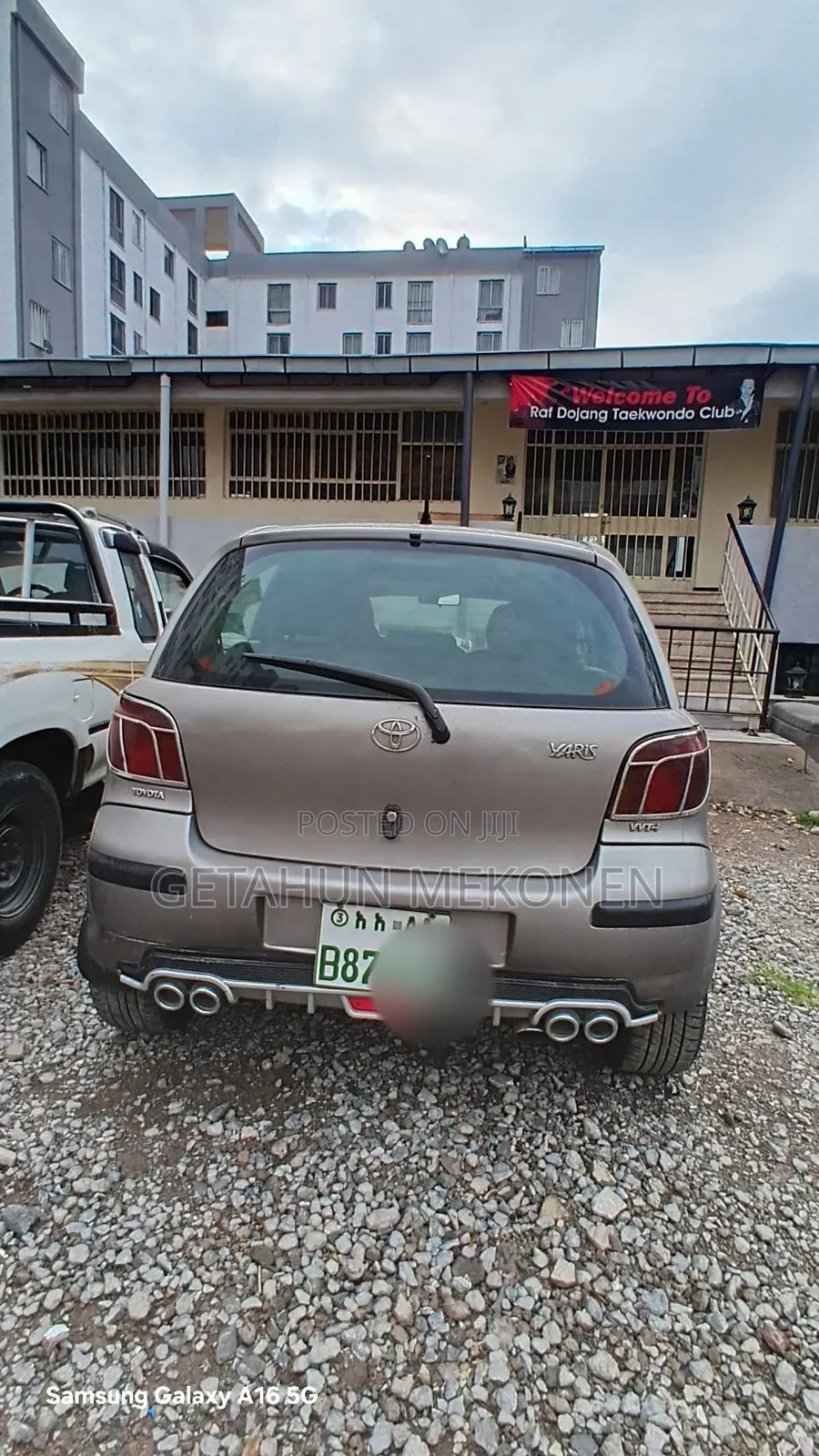 Toyota Vitz 2004 Gold