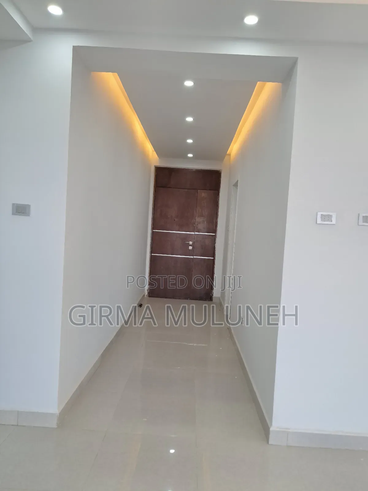 Furnished 4bdrm Apartment in አዲስ ህይወት ሆስፒታል, Bole for sale