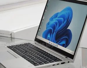New Laptop HP EliteBook 840 G8 16GB AMD Ryzen 5 SSD 512GB