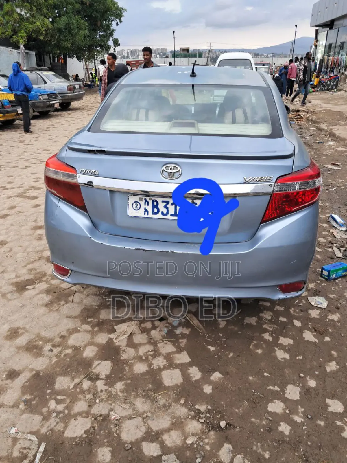 Toyota Yaris LE Hatchback 3dr 2014 Blue